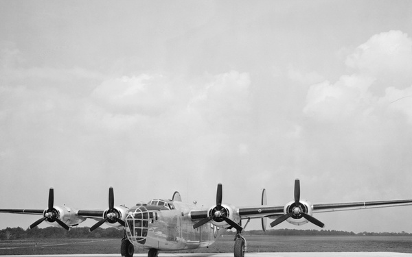 B-24D AIRPLANE