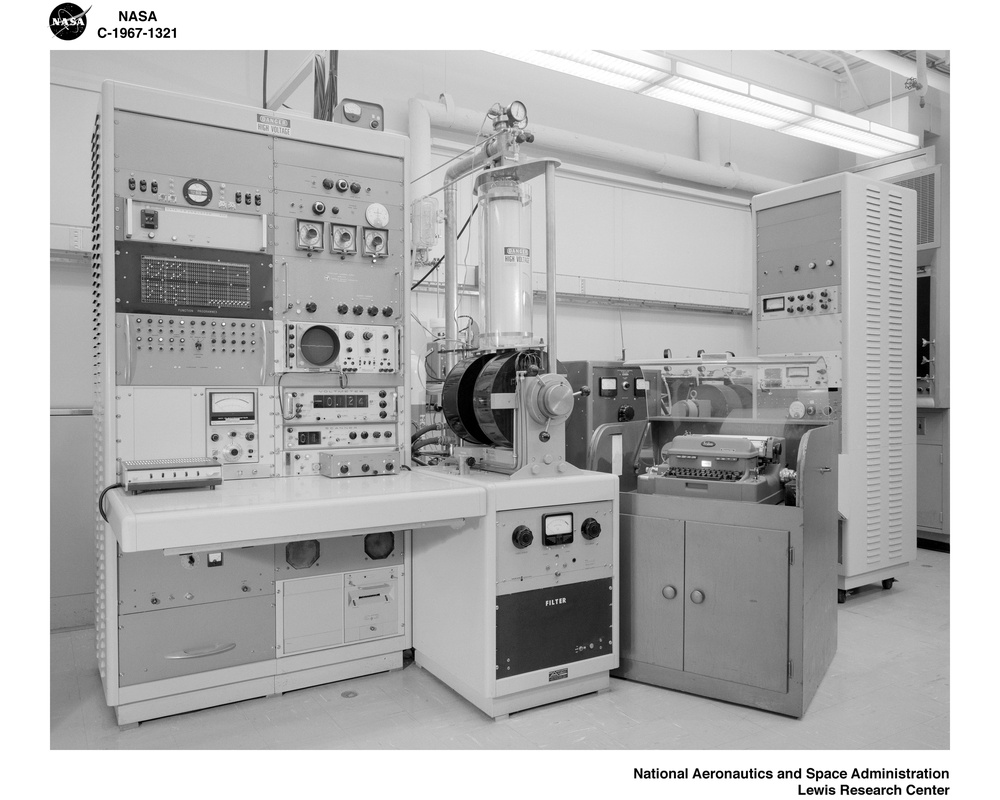 HALL EFFECT APPARATUS