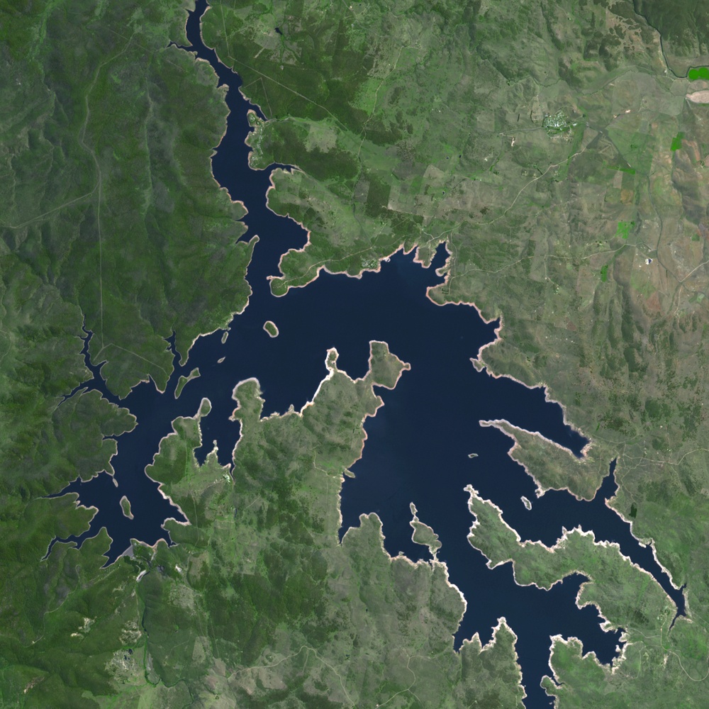 Drought Shrinks Australia's Lake Eucumbene: Image of the Day