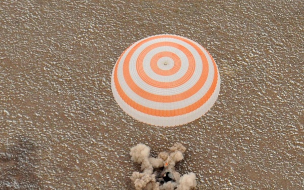 Expedition 25 Landing