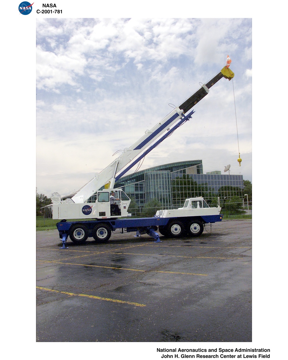 PNH HYDRAULIC MOBILE CRANE WITH GREG SCHADE