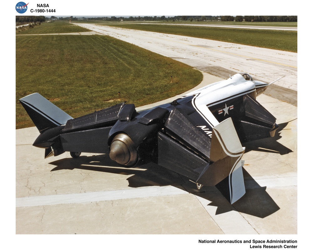 VSTOL VERTICAL SHORT TAKE OFF LANDING AIRPLANES