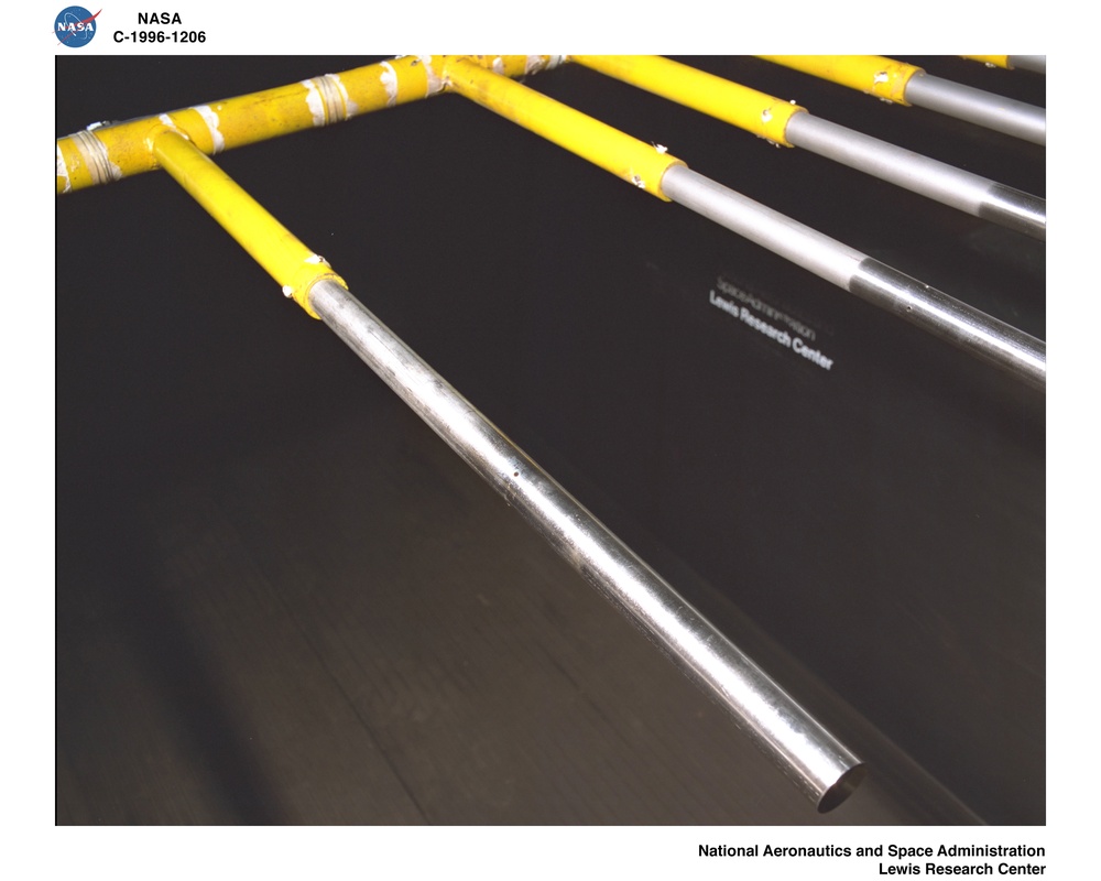 LOW SPEED ACCELERATION RAKE IN THE 10X10 FOOT WIND TUNNEL TEST SECTION