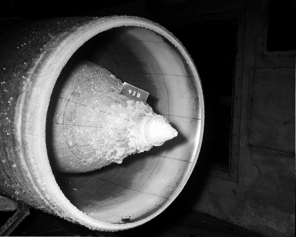 ICING AND ANTI-ICING OF ENGINE INLET DUCT FOR B-58 AIRPLANE