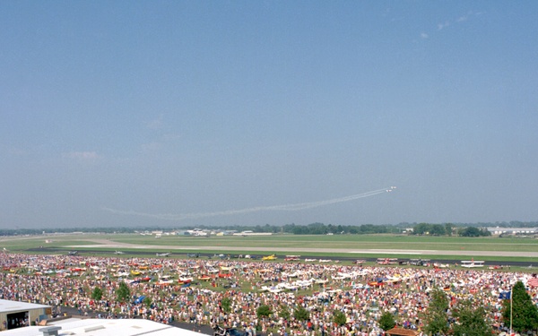 OSH KOSH EVENT (AIR SHOW)