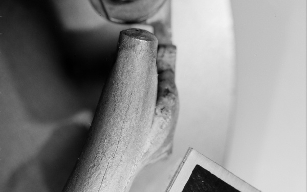 SOUTH 40 4000 PSI POUNDS PER SQUARE INCH HYDROGEN BOTTLE FARM