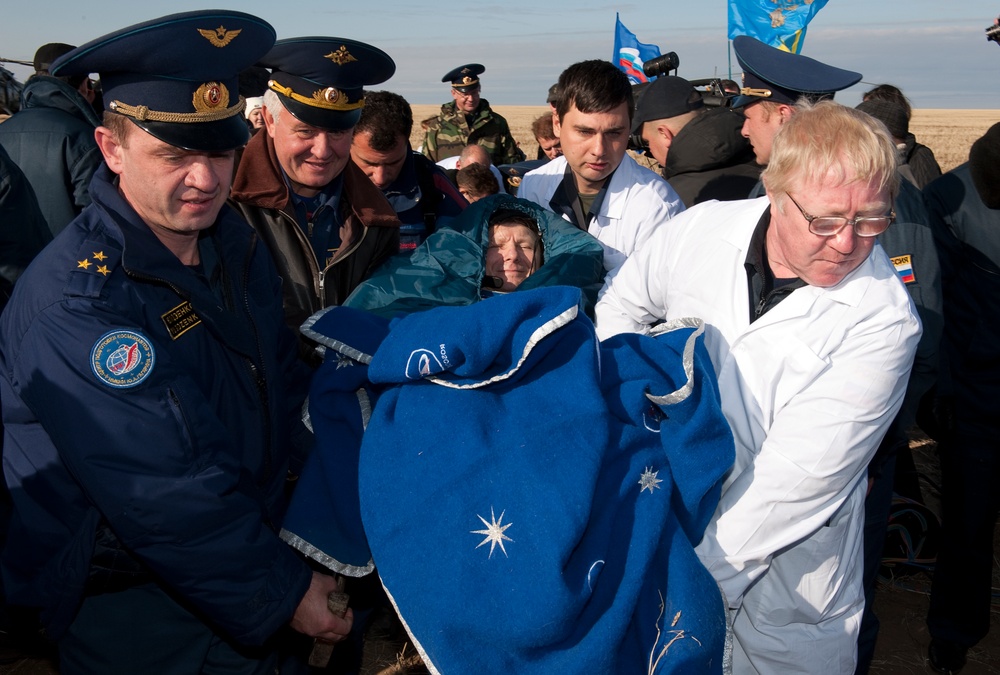 Expedition 20 Landing