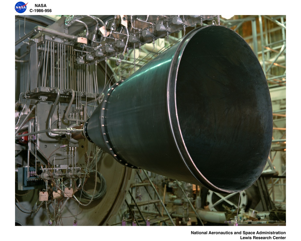 1000:1 ENGINE ASSEMBLY AT ROCKET ENGINE TEST FACILITY RETF