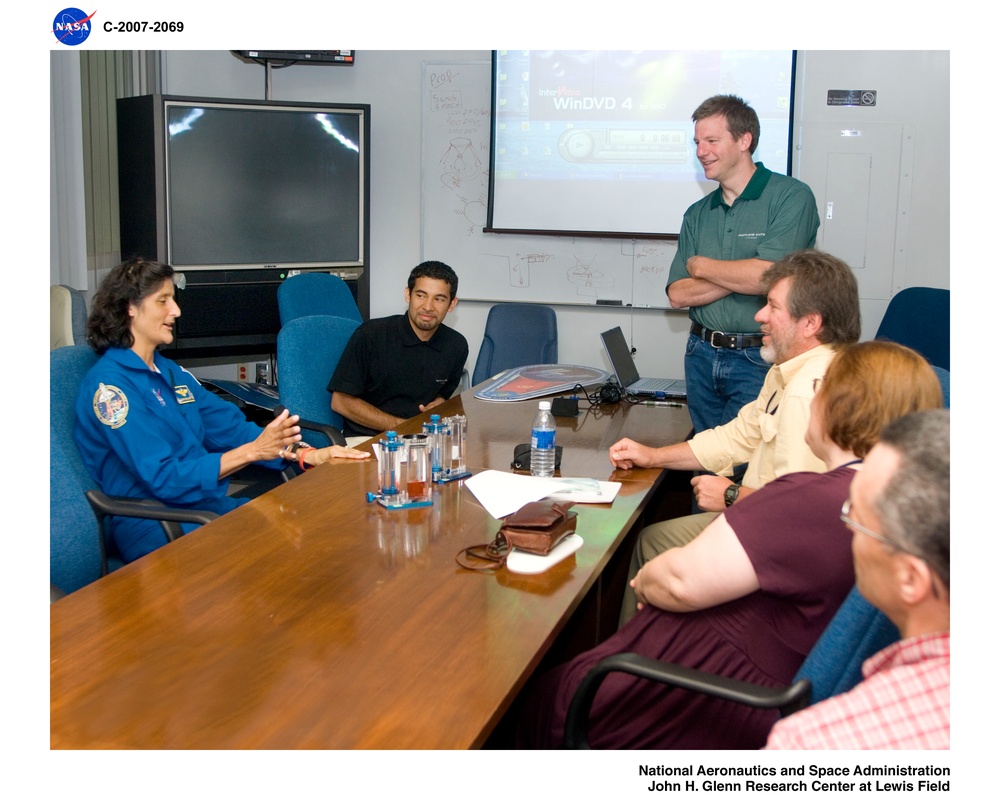 Visit to Glenn Research at Lewis Field by Astronaut Sunita Williams