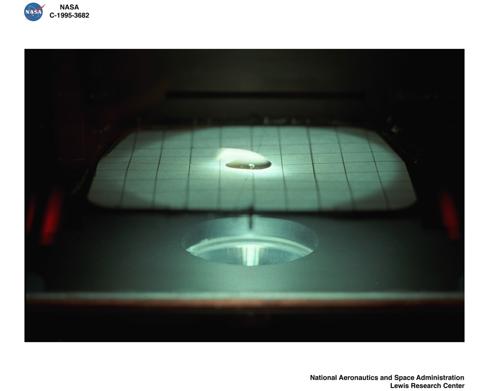 JAMIC JAPANESE MICROGRAVITY CENTER TEST RESULTS FOR FLAME SPREAD AND RADIATIVE IGNITION 10 SECOND DROP TESTS