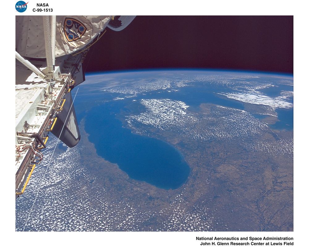 VIEW OF ALL FIVE GREAT LAKES FROM THE SPACE SHUTTLE