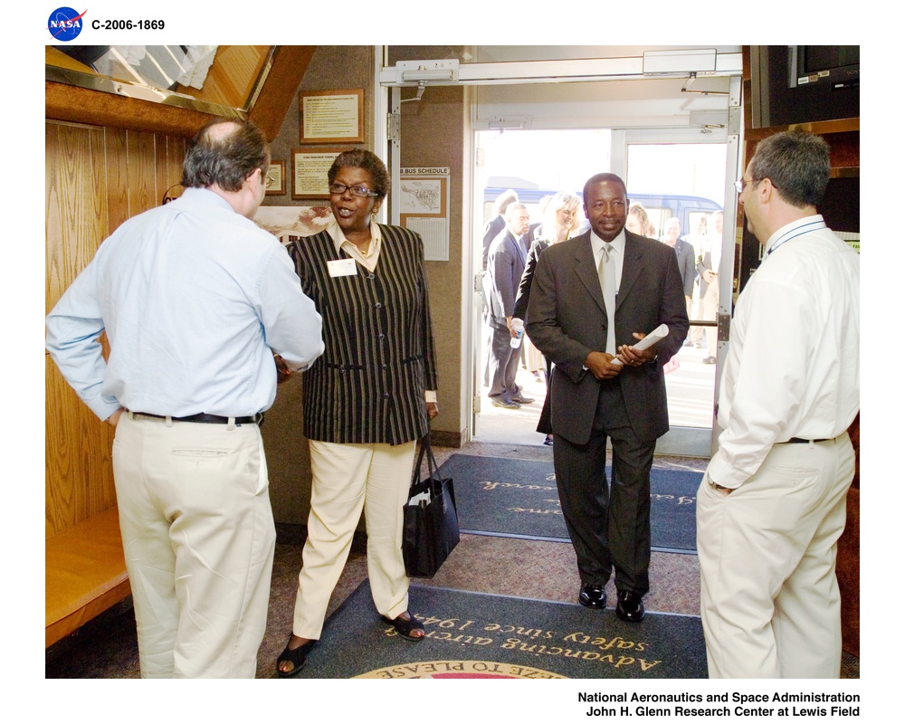 Visit by Chairman of the Subcommittee on Space and Aeronautics Committee on Science U.S. House of Representatives to NASA Glenn Research Center on September 25, 2006