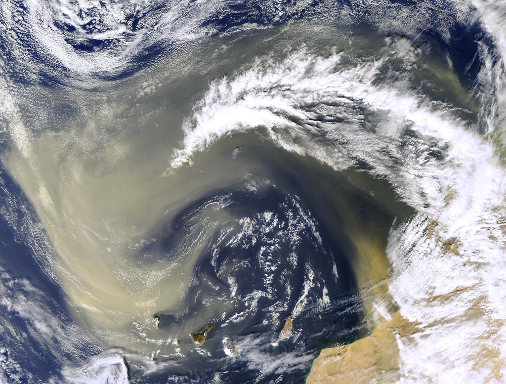 Dust Over the Canary Islands: Natural Hazards