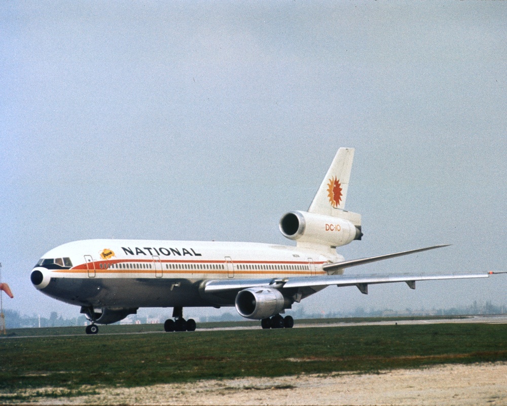 DC-10 AND L-1011 AIRCRAFT