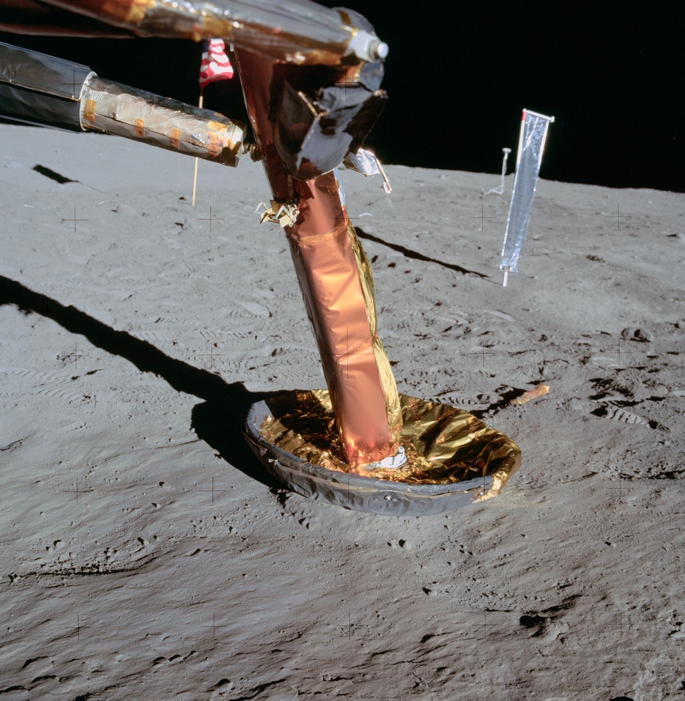 Apollo 11 Mission image - Lunar Module +y footpad and contact prob