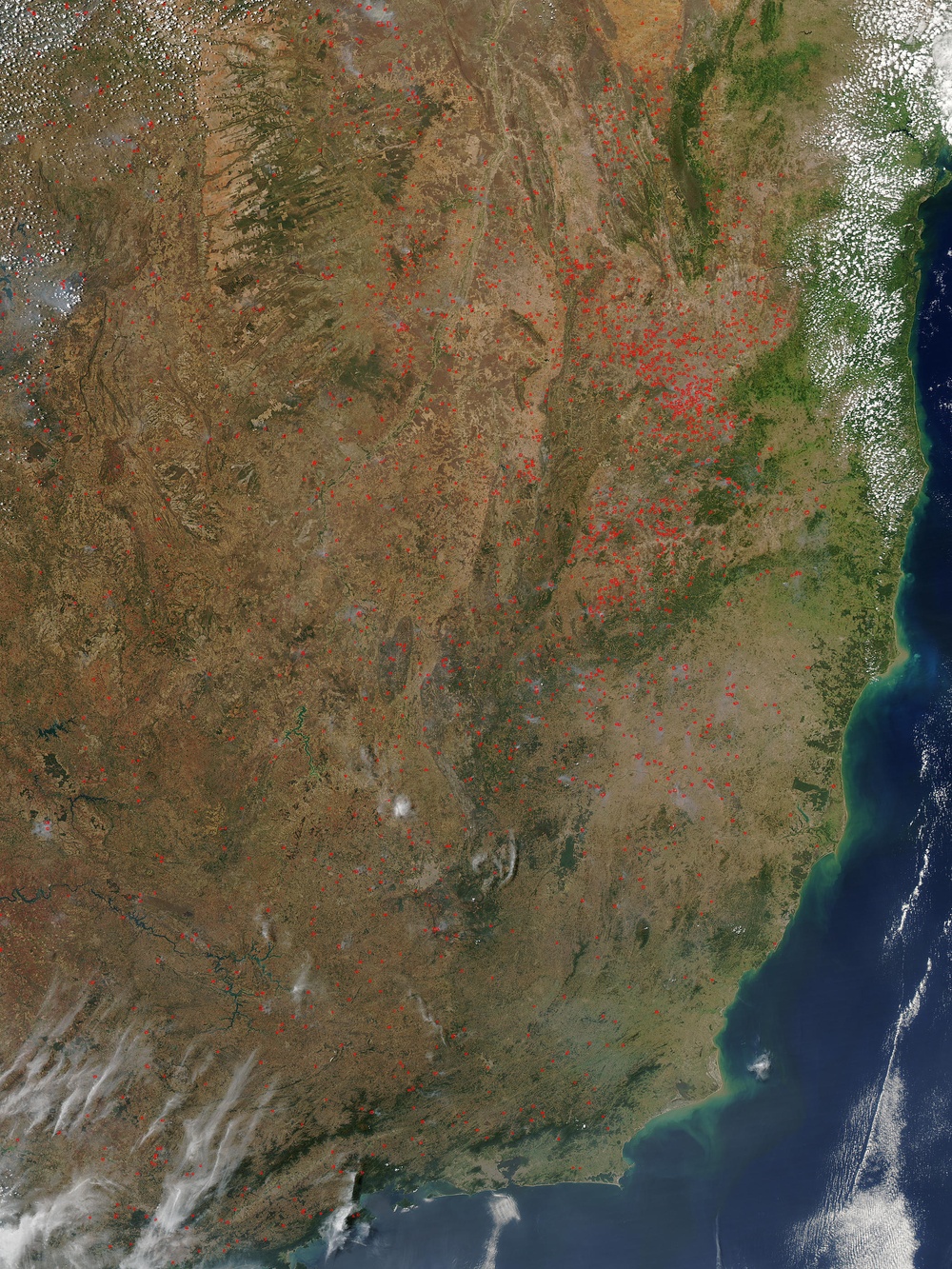 Fires in Brazilian Highlands: Natural Hazards