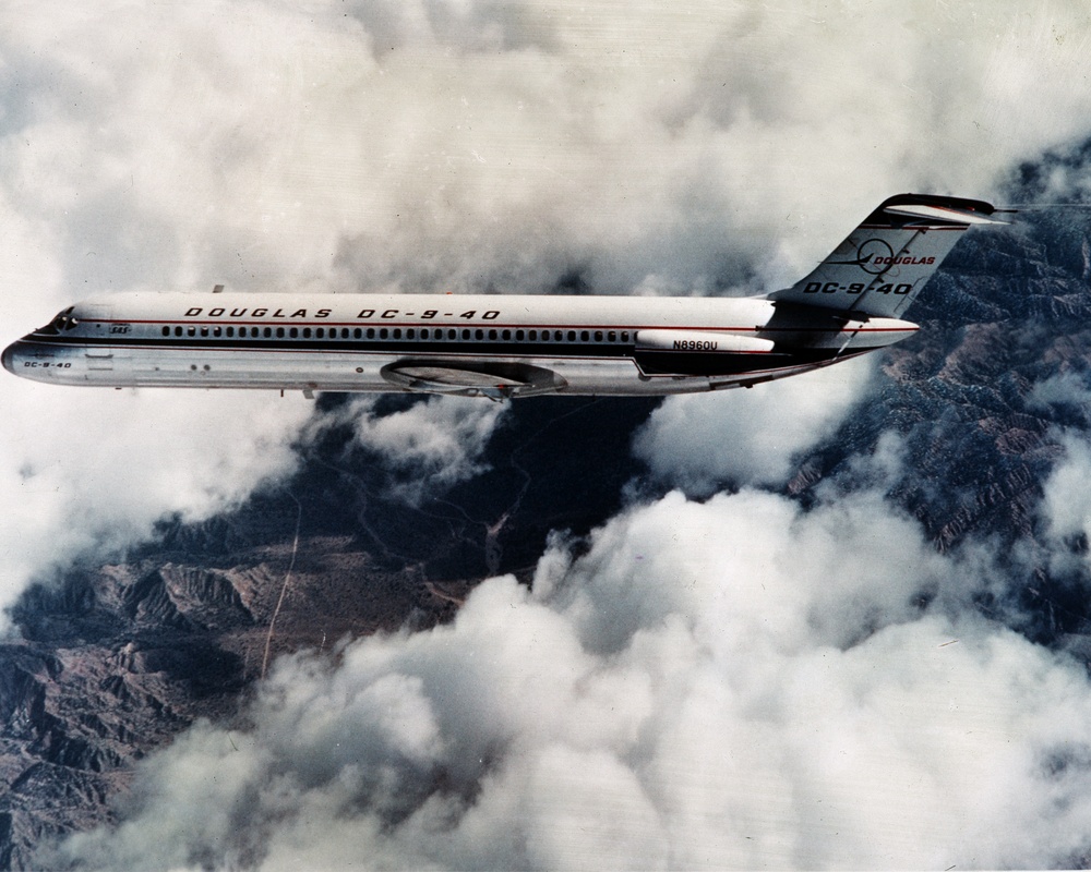 DOUGLAS DC-9-40 - LOCKHEED TRI-STAR L-1011 - BELL JET RANGER 11 HELICOPTER AIRCRAFT