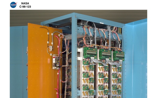 SOLAR ARRAY ELECTRICAL SIMULATOR SAES WITH TECHNICIANS AND ENGINEERING DESIGN AND ANALYSIS DIVISION