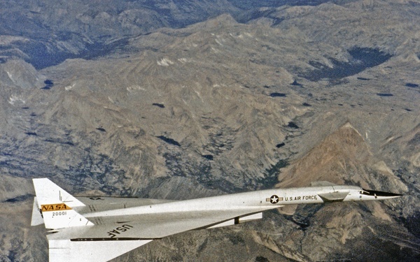 XB-70 Valkyrie