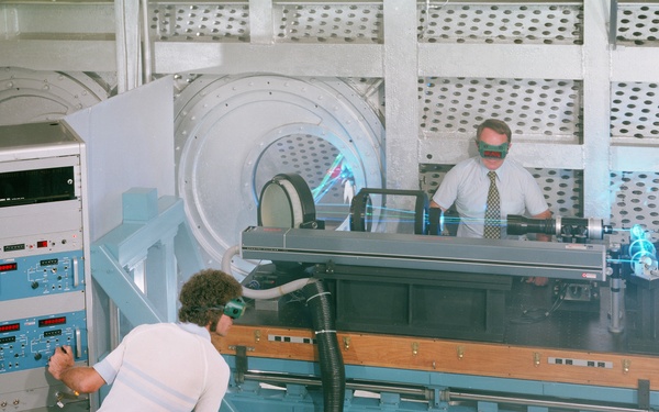 LASER LDV INSTALLATION IN THE 8X6 FOOT WIND TUNNEL