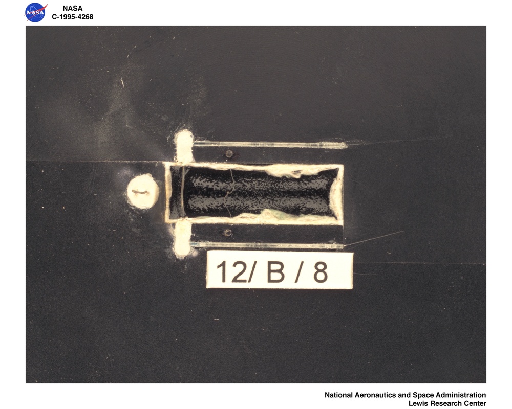 DIFFUSIVE AND RADIATIVE TRANSPORT IN FIRES EXPERIMENT DARTFIRE SAMPLE HOLDERS