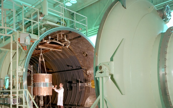 EXPERIMENT IN ELECTRIC PROPULSION LABORATORY EPL