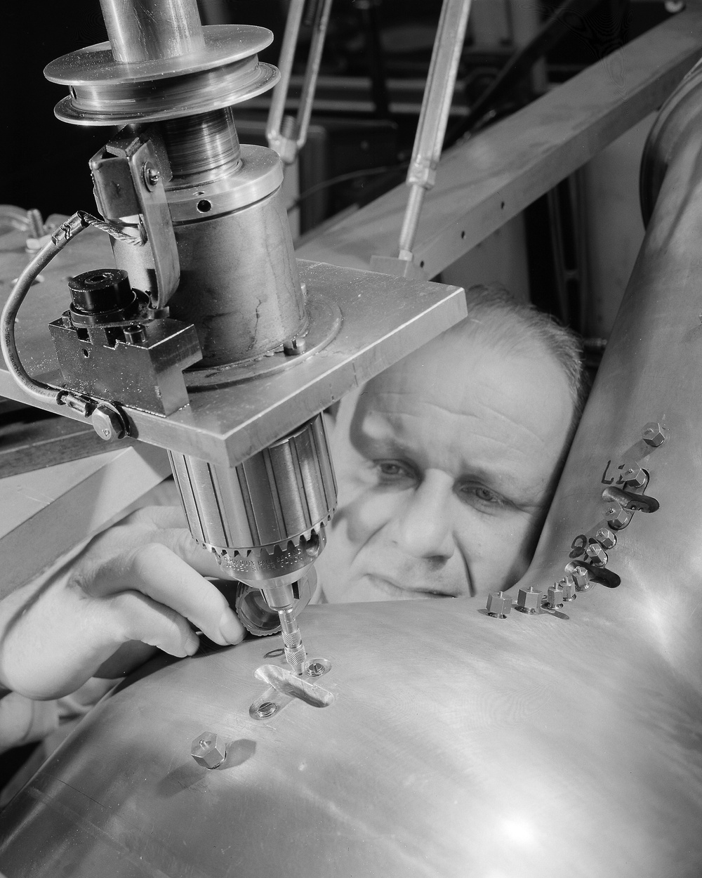 ELECTRIC DISCHARGE MACHINES WITH TURBINE BLADE AND ROCKET ENGINE AT THE TECHNICAL SERVICES BUILDING TSB