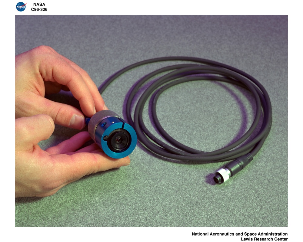 COMBUSTION PARTS BOX FOR THE CANDLE FLAMES IN MICROGRAVITY CFM EXPERIMENT