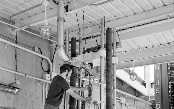 120 K TESTING MACHINE WITH CRYOSTAT