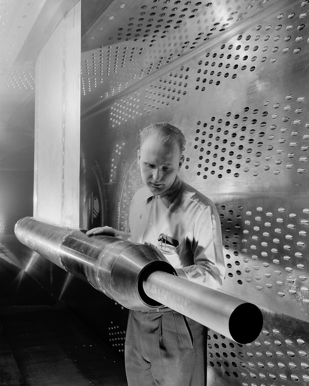 8.5 SST AFTERBODY MODEL IN THE 8X6 FOOT WIND TUNNEL