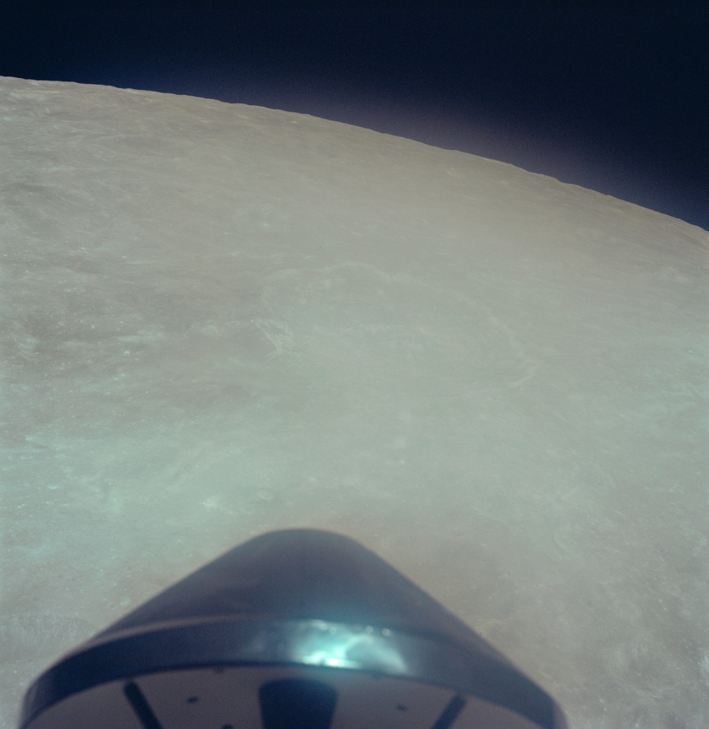 Apollo 17, Radar antenna with moon in background