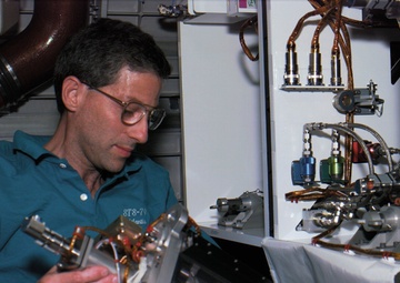 Installing Mechanics of Granular Materials (MGM) experiment Test Cell