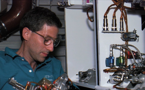 Installing Mechanics of Granular Materials (MGM) experiment Test Cell