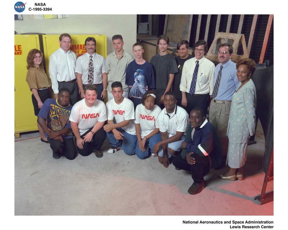 NASA LEWIS INFORMATION INFRASTRUCTURE TECHNOLOGIES AND APPLICATIONS K-12 PROGRAM / OHIO SPACE GRANT CONSORTIUM WIND TUNNEL PROJECT AT THE AVIATION HIGH SCHOOL CLEVELAND OHIO