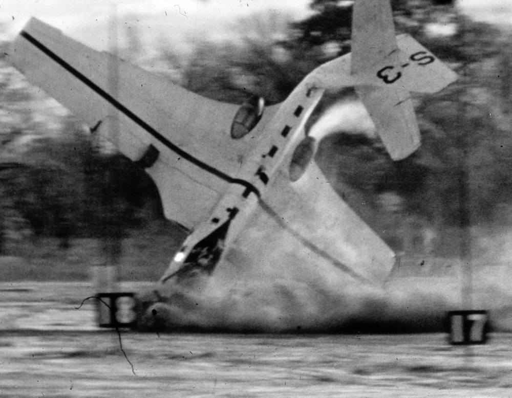 AIRPLANE CRASH FIRE PROGRAM MATERIAL