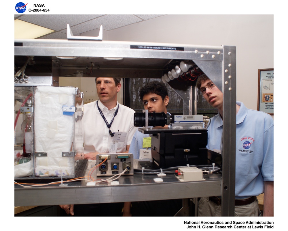 Dropping In a Microgravity Environment (DIME) - 2004