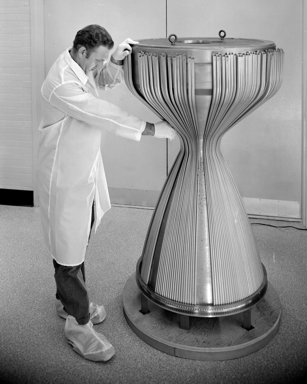 THE LEWIS KIWI ENGINE IN CLEAN ROOM IN THE TECHNICAL SERVICES BUILDING TSB