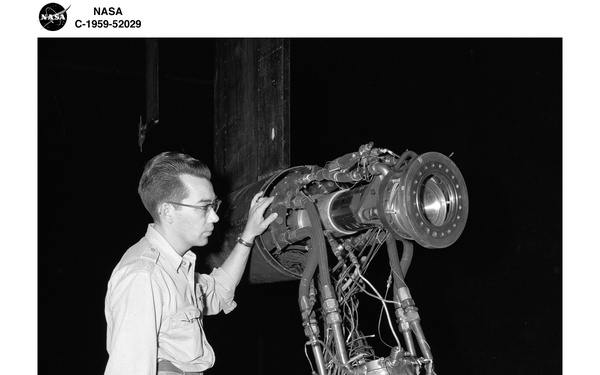 4000 POUND ROCKET MODEL