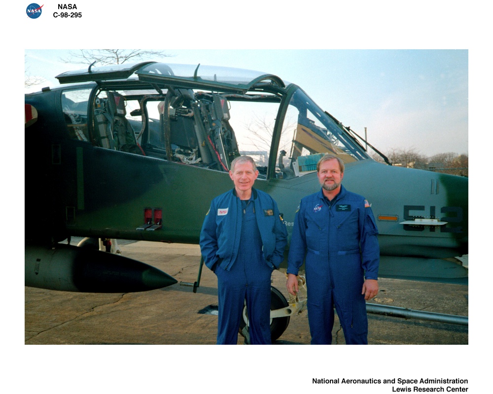 OV-10 AIRCRAFT AND CREW 1998