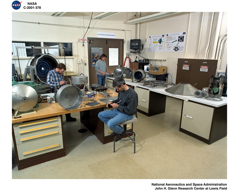 ION PROPULSION LABORATORIES - ASSEMBLY ROOM