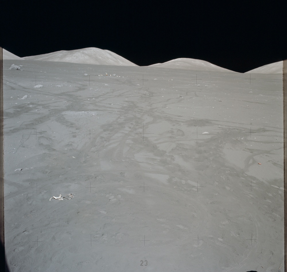 Apollo 17, Panorama of the moon from Lunar Module