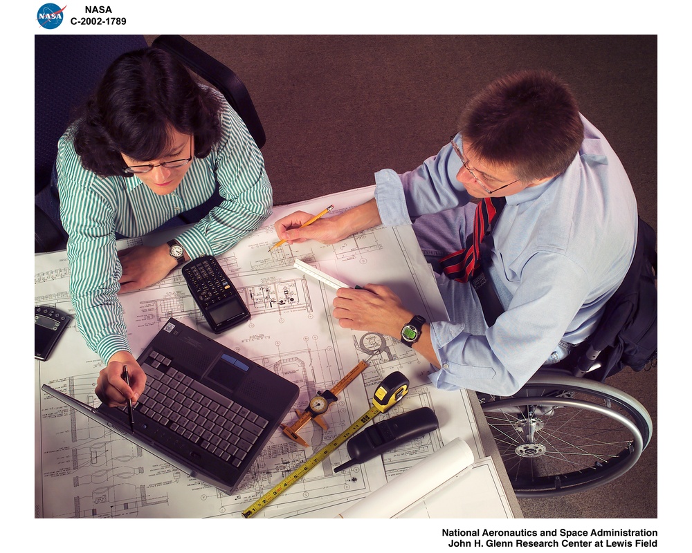 FLOYD TRUSKOT AND SUZANNE ALDRICH REVIEW ENGINEERING DESIGN PRINTS