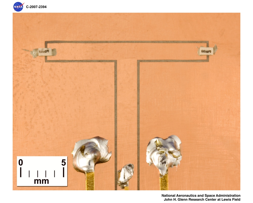 Loaded Folded Slot Antenna, 4.8 Ghz