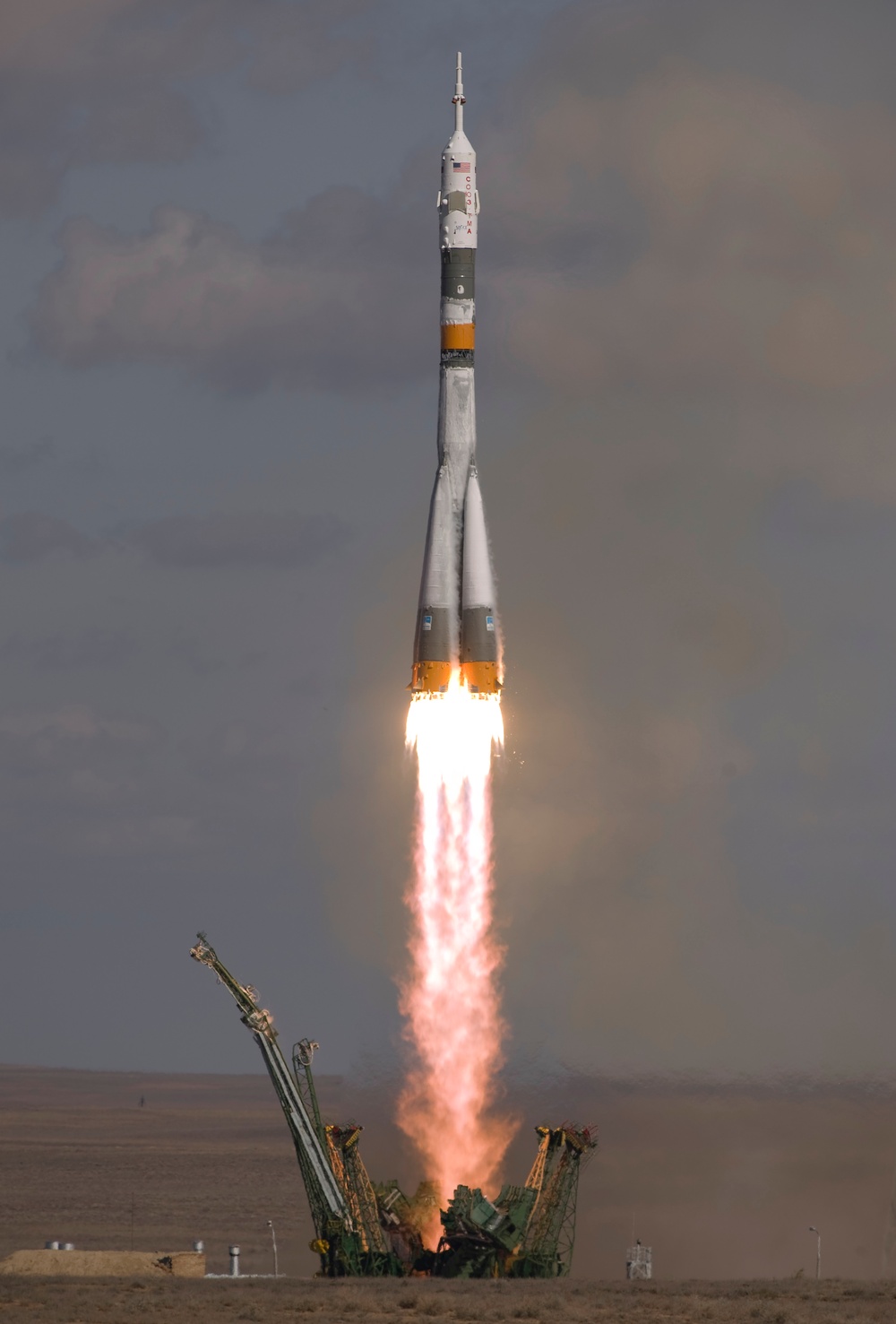 Expedition 18 Soyuz TMA-13 Launch