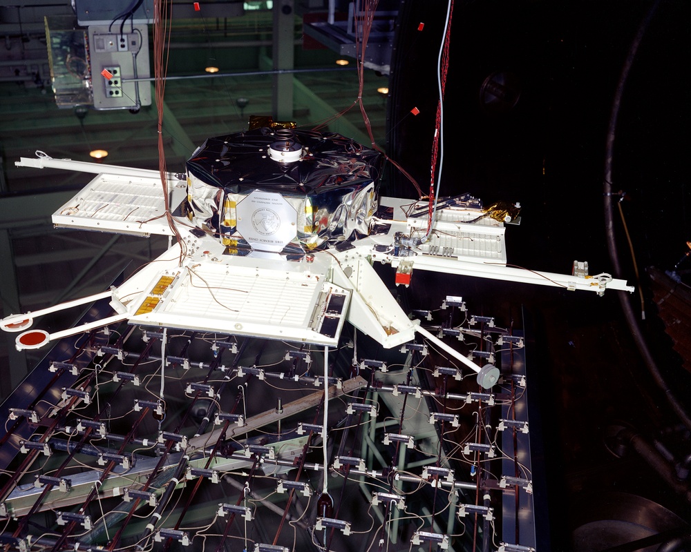 SPHINX IN THE ELECTRIC PROPULSION LABORATORY EPL TANK 5