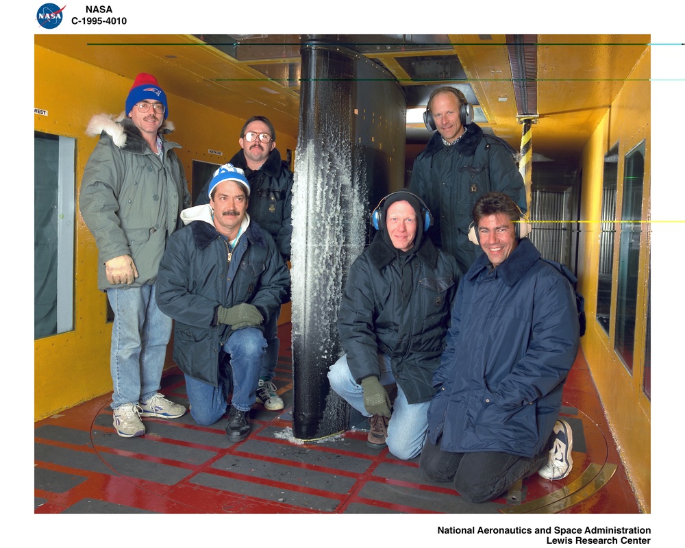 LARGE DROPLET ICE ACCRETION STUDIES IN THE ICING RESEARCH TUNNEL IRT