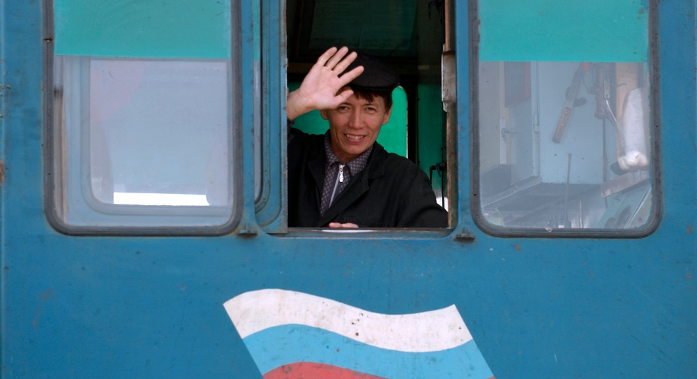 Expedition 9 Soyuz Rollout