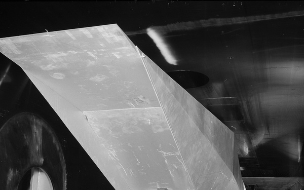 TF-30 BLOCKAGE MODEL IN THE 10X10 FOOT WIND TUNNEL