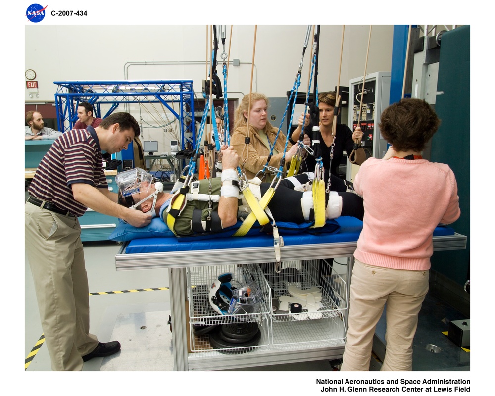 Enhanced Zero gravity Locomotion Simulator (eZLS)