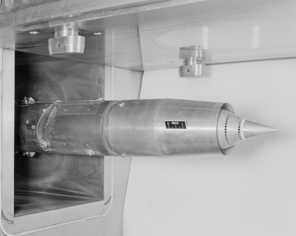 2 CONE SUPERSONIC INLET MODEL MACH 2.95 IN BLOCK TUNNEL